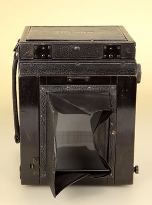 Mentor 9x12cm  ~ 1920  © engel-art.ch