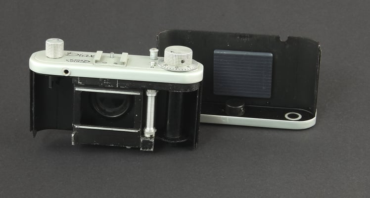 DIAX  (W.Voss, Ulm D 1947)  ©  engel-art.ch