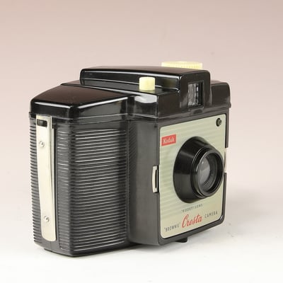 KODAK Brownie Cresta Camera 1955-1958  ©  engel-art.ch