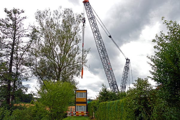 5230 / Woche 30 / Grosser Baukran in Niederweningen