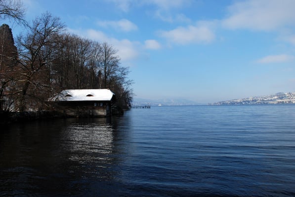 Nr. 310 / 26.12.2010 / Zürichsee, Blick von der Halbinsel Au Richtung West / 3872 x 2592 / JPG Datei