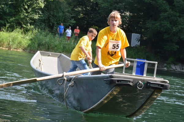 Nr. 2505 / 18.08.2013 / Dietikon, Limmat, Jungpontonier-Wettfahren / 6016 x 4000 / JPG-Datei