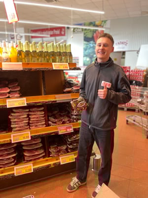 Franz Zirngast beim Abholmarkt in Gralla