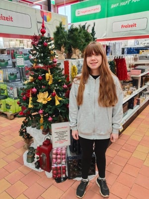 Lena Körbisch bei Hagebau Wallner