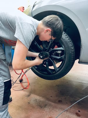 Sandro Stelzl bei Porsche Leibnitz