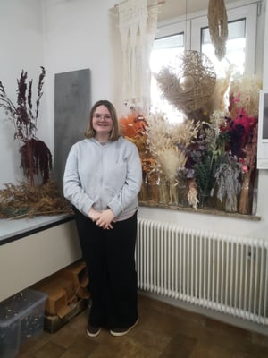 Emilia Gersin bei Blumen Foller