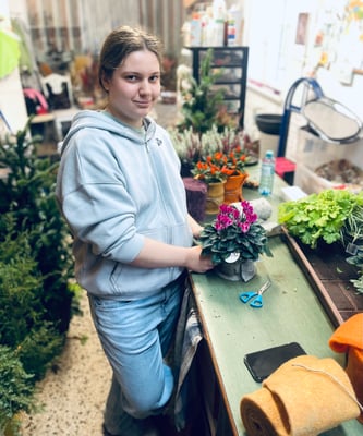 Martina Hammer bei Blumen Held