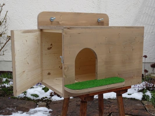 Turmfalkenkasten offen, © Hans Buxbaum