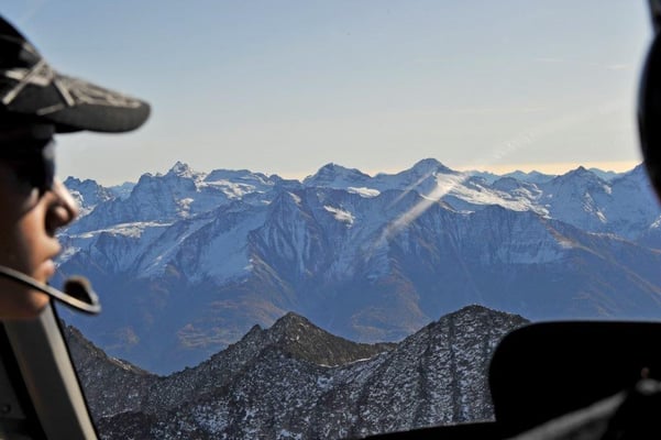 Die Aussicht aus dem "Bürofenster" des Helipiloten