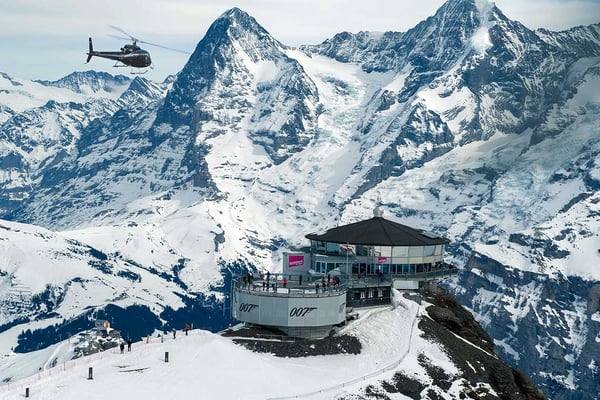 Rundflug Schilthorn, blick Richtung Eiger