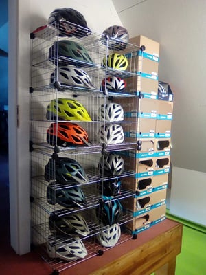 Velo- und E-Bike Helme kaufen im Veloatelier Wimmis bei Spiez