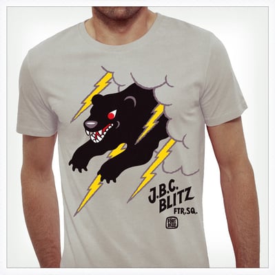 available at: http://www.lashirt.de/flying-foertress.html