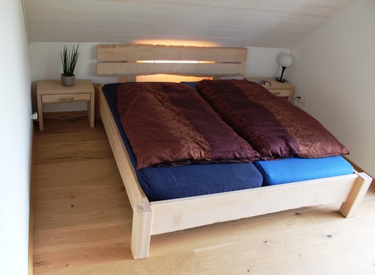 Doppelbett in Buche ungedämpft 
