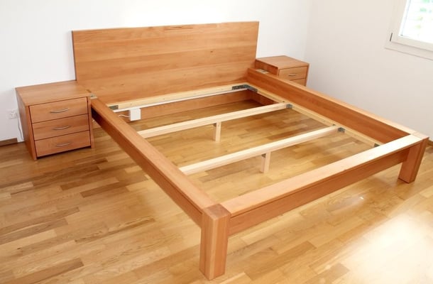 massives Untergestell 