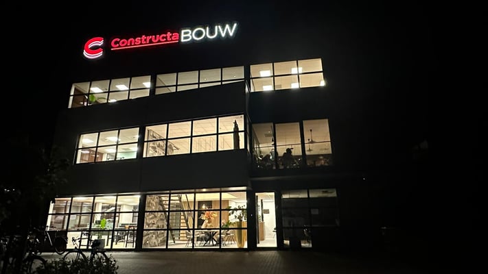 Constructabouw by night