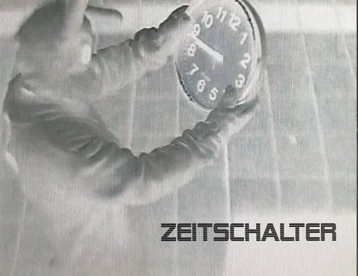 „Zeitschalter“ Digital Print auf Holzkörper - 25x20x4,5cm  2004