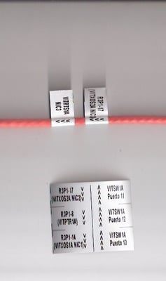 ETIQUETAS EN APLICACION TIPO BANDERA