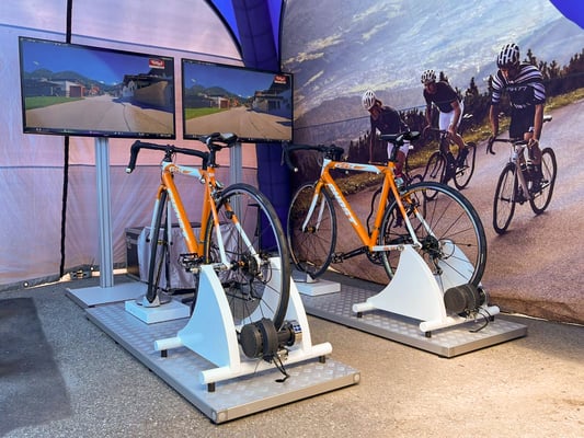 Rennrad Simulator mit Streckenvideos einer Tourismusregion