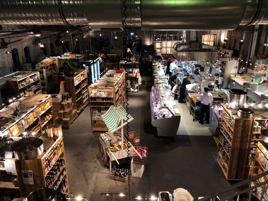 Auf 600 Quadratmetern bietet die Hobenköök frische Ware von mehr als 200 Lieferant*innen