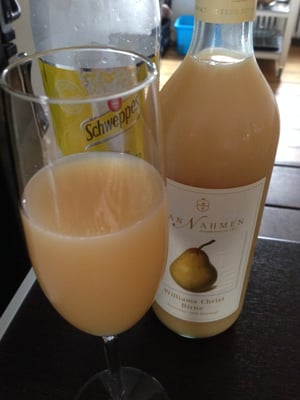 Als Aperitif einen Birnen Tonic -