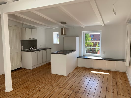 Sanierung Mehrfamilienhaus Wohnungen Lübeck - Küche und Elektrik - Sandra Spilker Architekt