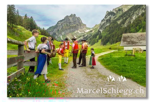Marcel Schiegg Fotografie, Tradition, Brauchtum, Alpfahrt, Oeberefahre, Appenzell, Alpstein, Sämtis