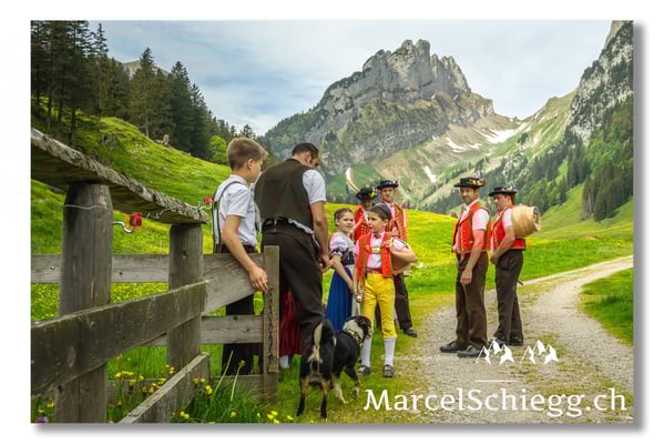 Marcel Schiegg Fotografie, Tradition, Brauchtum, Alpfahrt, Oeberefahre, Appenzell, Alpstein, Sämtis
