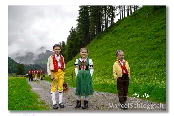 Marcel Schiegg Fotografie, Tradition, Brauchtum, Alpfahrt, Oeberefahre, Appenzell, Appenzellerland, Alpstein, Sämtis