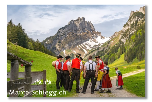 Marcel Schiegg Fotografie, Tradition, Brauchtum, Alpfahrt, Oeberefahre, Appenzell, Alpstein, Sämtis