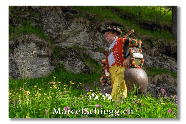 Marcel Schiegg Fotografie, Tradition, Brauchtum, Alpfahrt, Oeberefahre, Appenzell, Alpstein, Sämtis, Senntumschellen