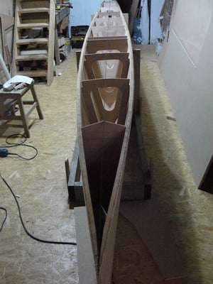 flotteur en cours d'assemblage