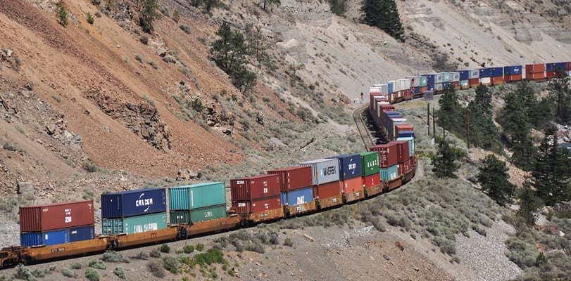 Kreuzung auf der anderen Flussseite