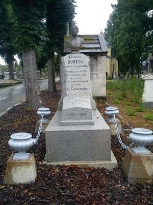 Buste, en bronze du sauveteur Durécu, au Havre, Sculpteur, Langloÿs
