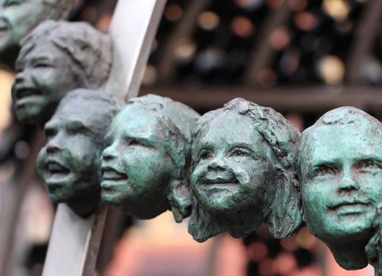 Buste-Statue-Sculpture-Monumentale-Bronze-Regards-d-Enfants-Sculpteur-Langloÿs