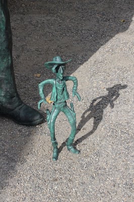 Buste-Statue-Sculpture-Bronze-René-Goscinny-Sculpteur-Langloÿs