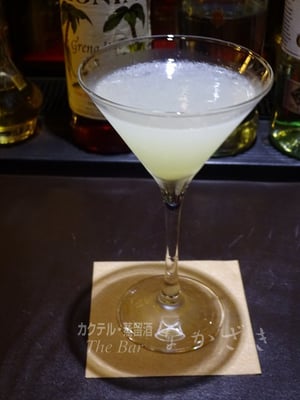 チャンドラーの小説で有名な「ギムレット」　スッキリさ＆甘さが絶妙です ￥900