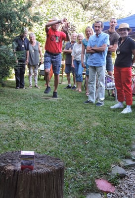 Station 2, die Zigaretten müssen fallen