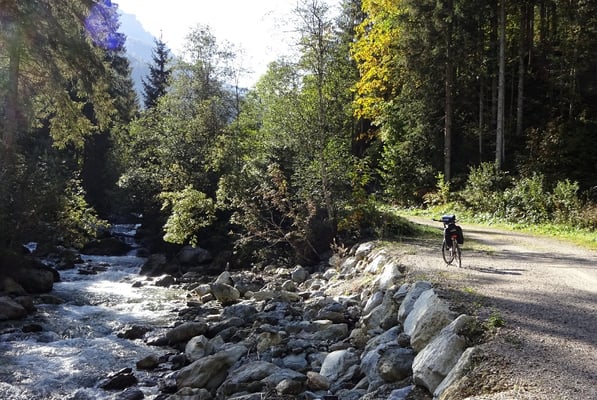 Schöner Radweg an der Taurach