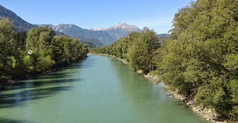 Die Drau schon breiter