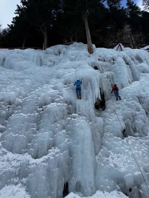 Bergführer Eisklettern Eiskletterkurse