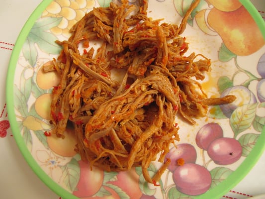 Rindfleischfäden mit Chilli.