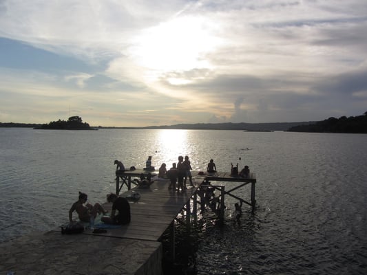 Populärer Badesteg.