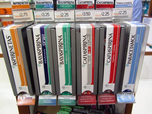 An einer herkömmlichen Drogeriekasse. Welche "Bayer-Pille" darf's denn heute sein? Oder besser "Welche Farbe hätten sie denn gerne"?