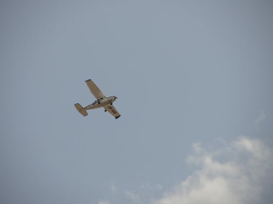 Möchte man einen Überblick über die bekanntesten Geoglyphen bekommen, muss man für peruanische Verhältnisse tief in die Tasche greifen und eine Maschine samt Piloten mieten.