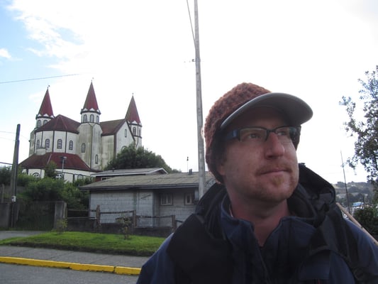 Endlich wieder zurück in Puerto Varas. Vor der Iglesia del Sagrado Corazón de Jesus.