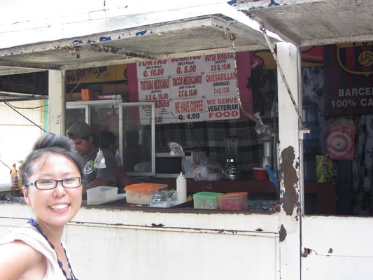 Oft waren wir an den günstiegnFastfoodständen am Parque Central. Die Preise für die Combos waren unschlagbar.