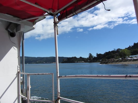 Auf dem Boot zur Insel Corral.