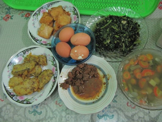 Left-overs vom Vortag. Schmeckt alles kalt auch super.