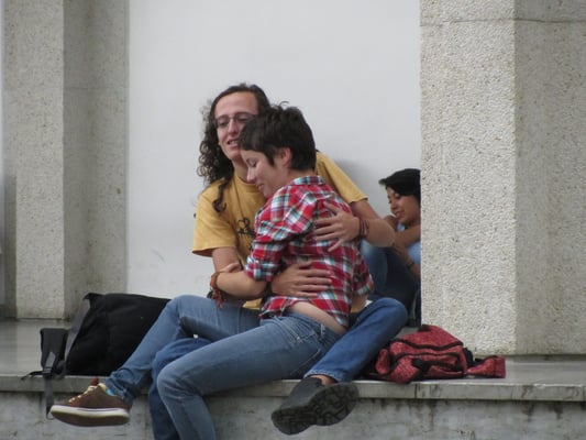 Verliebte Studenten.