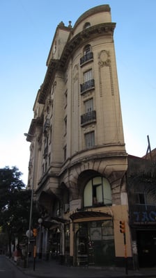 Das schmalste Hochhaus der Welt.